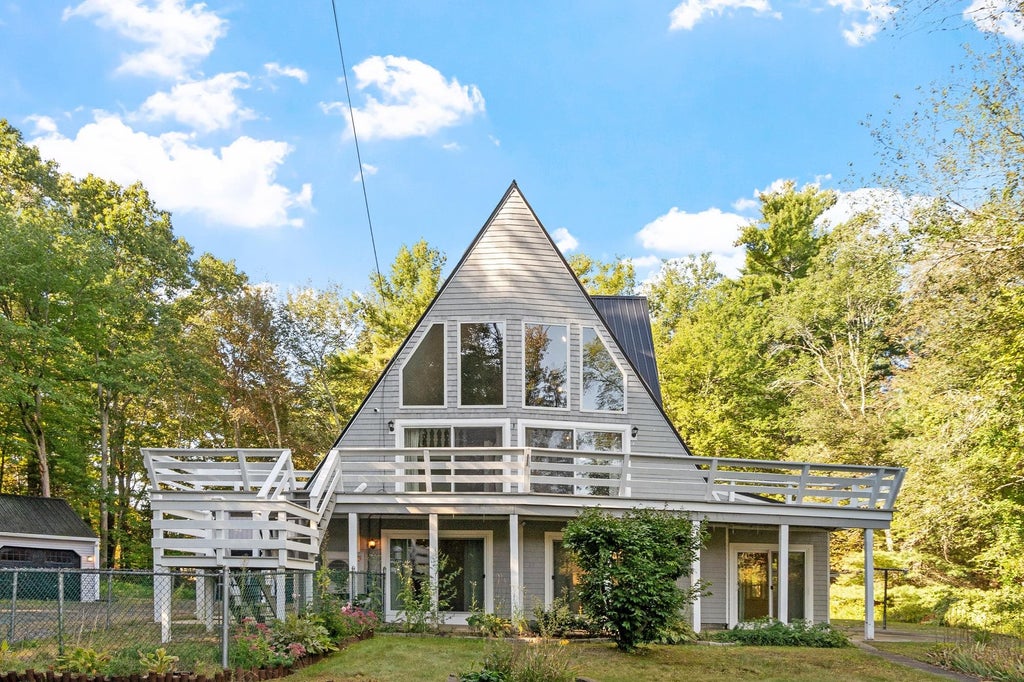 Photo of 10 Pine Road, North Hampton, NH 03862 (MLS # 5112124)