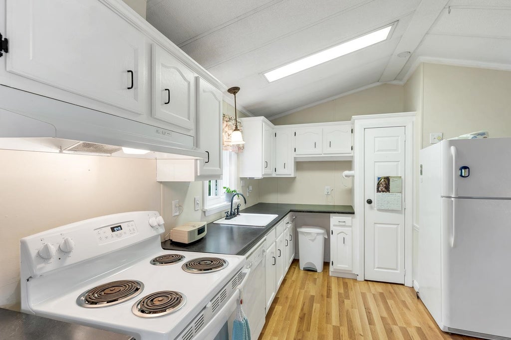 Photo of 5 North Dewberry Lane, Rochester, NH 03867 (MLS # 5108982)