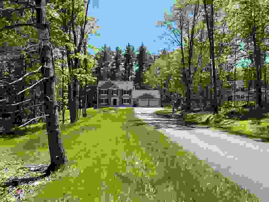 Photo of 26 Swamp Road, Epsom, NH 03234 (MLS # 5091097)