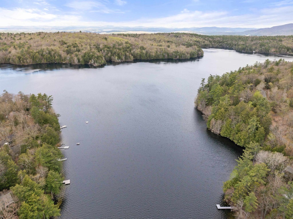 Photo of 10 Valley Road, Tuftonboro, NH 03816 (MLS # 5112953)