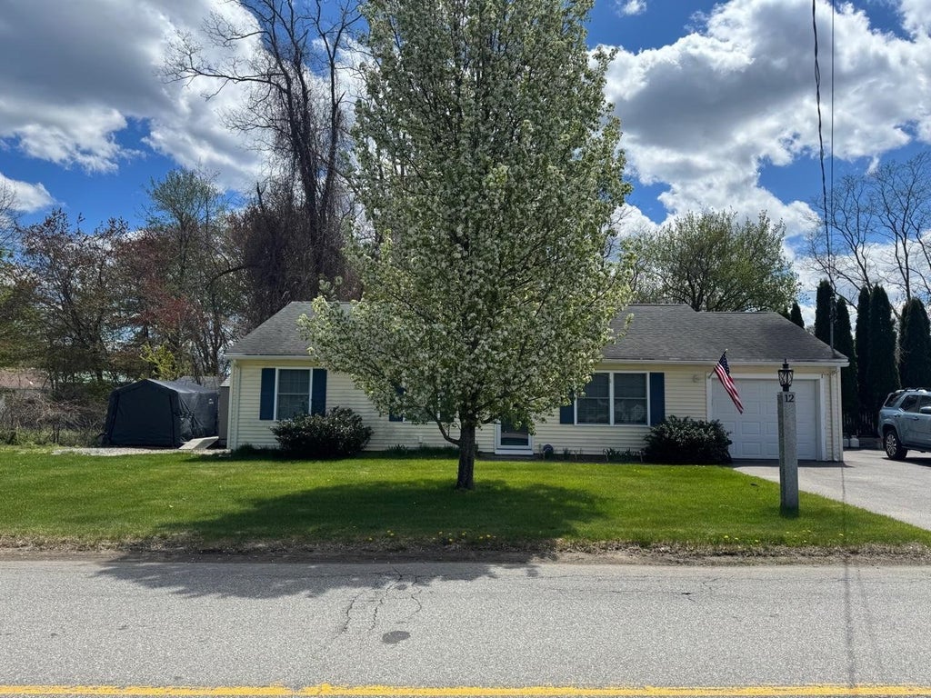 Photo of 12 Adams Avenue, Seabrook, NH 03874 (MLS # 5106893)