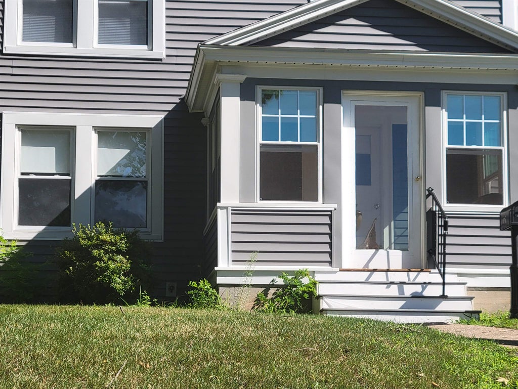 Photo of 15 Summer Street, Bristol, NH 03222 (MLS # 5107038)