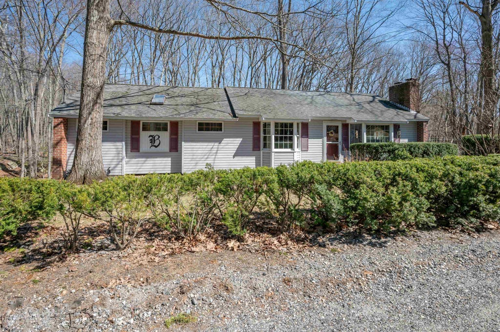 Photo of 226 Amesbury Road, Kensington, NH 03833 (MLS # 5086364)