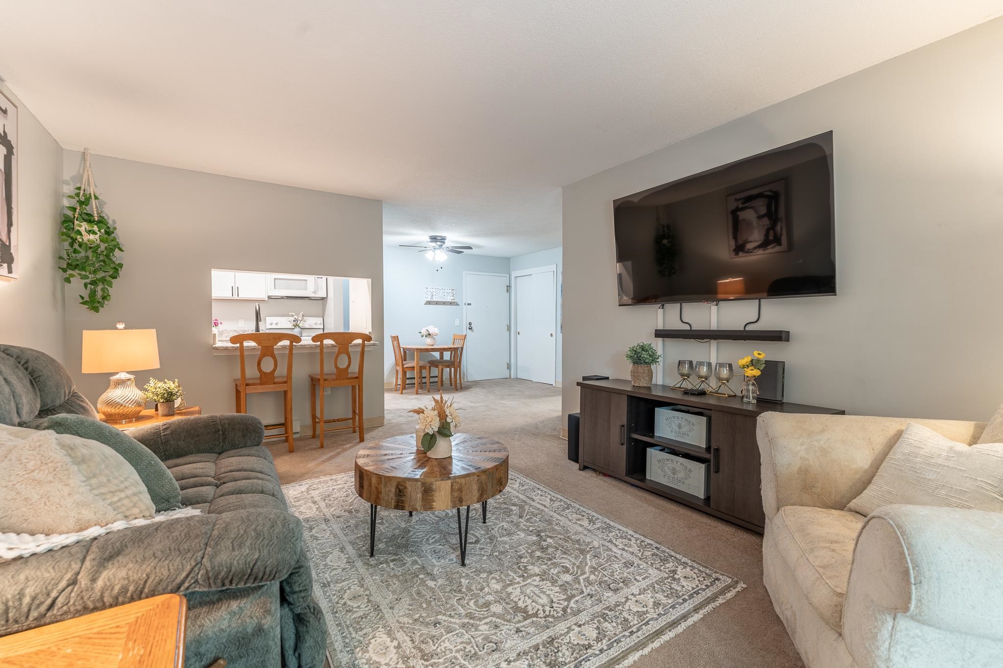 106 Eastern Avenue 204