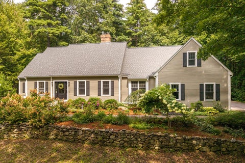 Photo of 26 Winding Brook Drive, Stratham, NH 03885 (MLS # 5109954)
