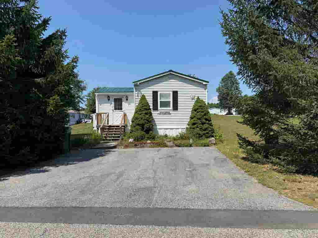 Photo of 16 Autumn Drive, Belmont, NH 03220 (MLS # 5101903)