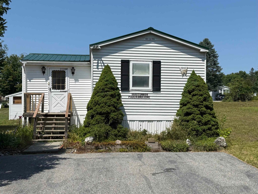 Photo of 16 Autumn Drive, Belmont, NH 03220 (MLS # 5101903)