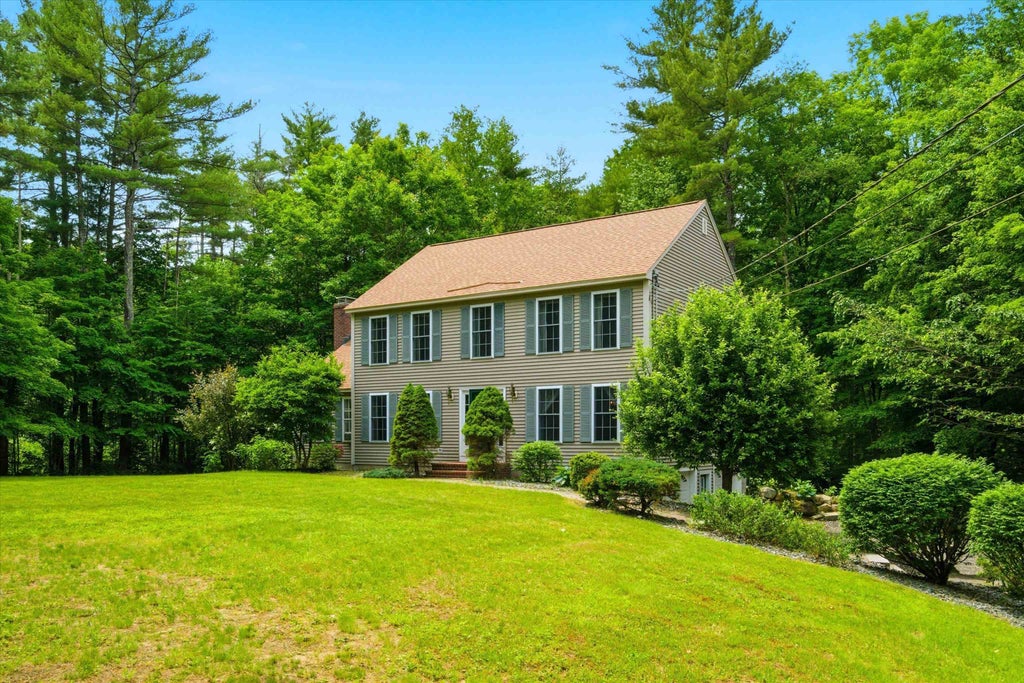 Photo of 316 North Road, Candia, NH 03034 (MLS # 5094607)