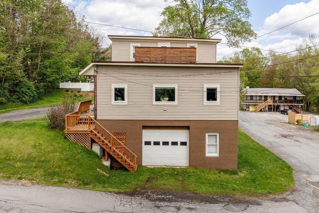 24 Putnam Street
