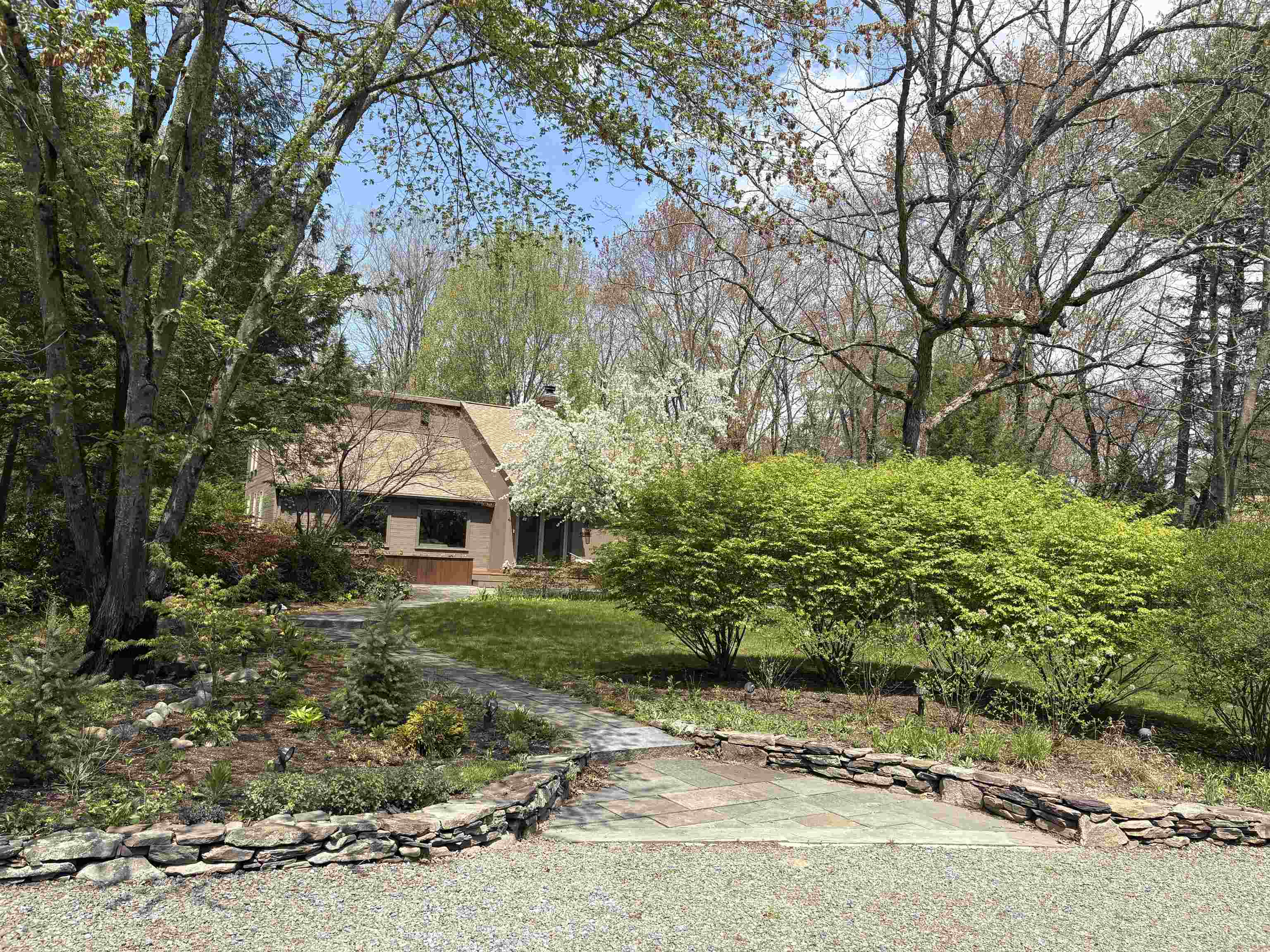 4 Windsor Boulevard