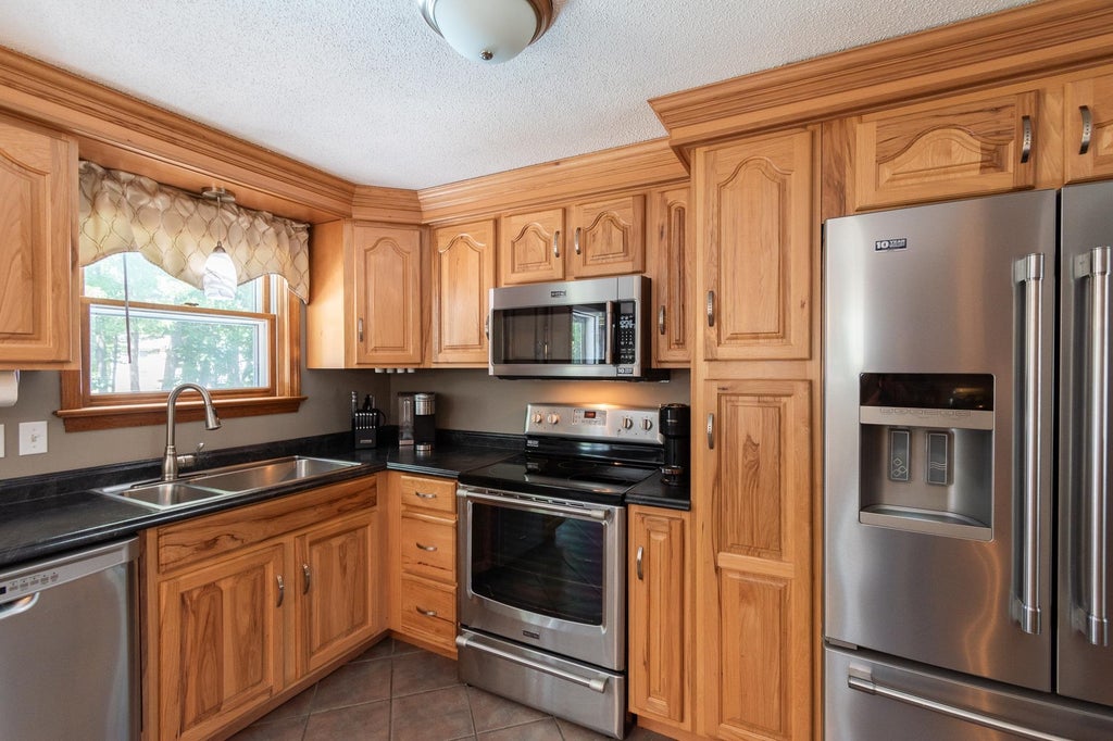Photo of 96 Ellingwood Street, Manchester, NH 03103 (MLS # 5095077)