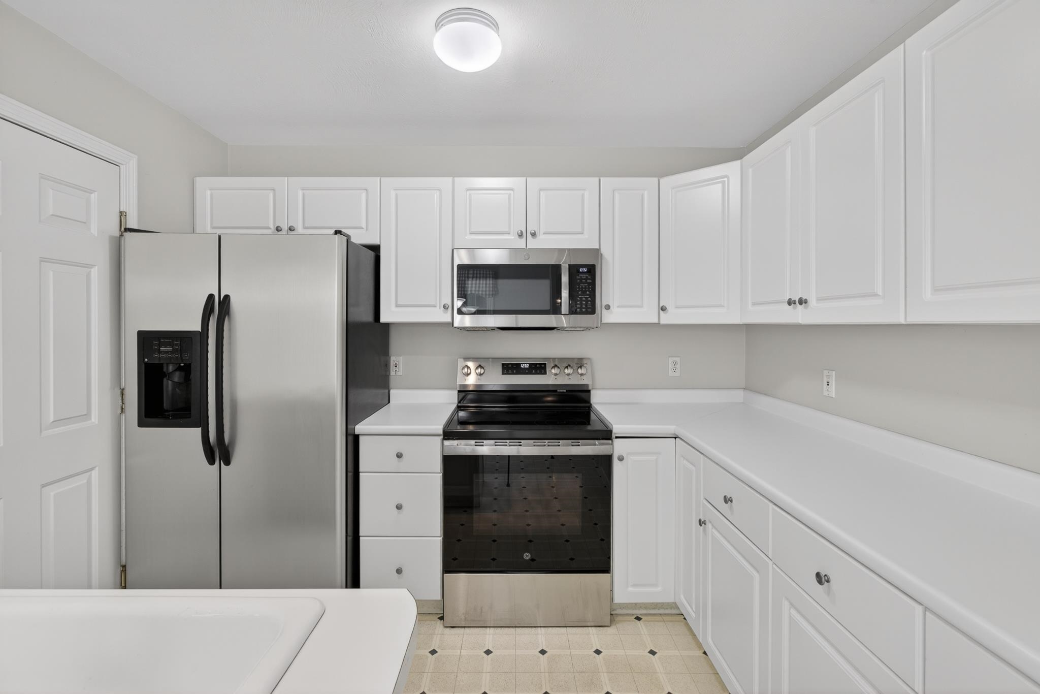 1465 Hooksett Road 407