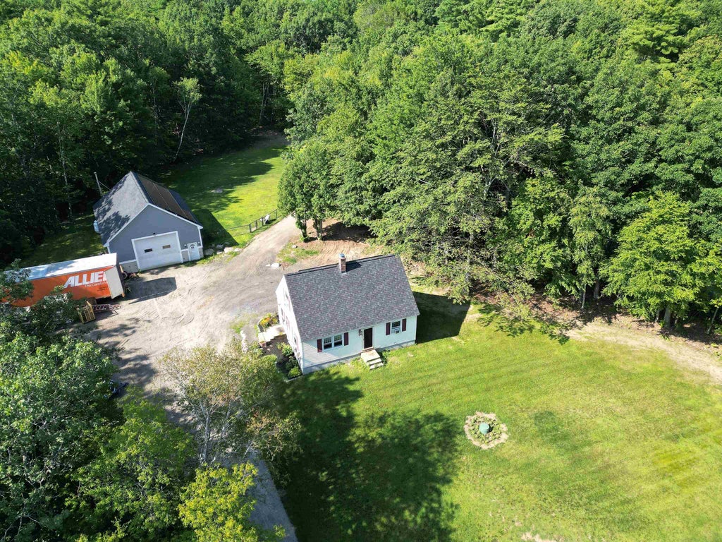 Photo of 90 Green Road, Raymond, NH 03077 (MLS # 5101906)
