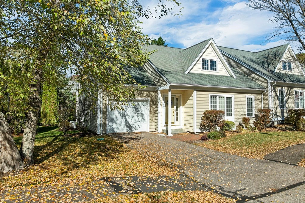 Photo of 5 Emily Circle, Meredith, NH 03253 (MLS # 5114879)