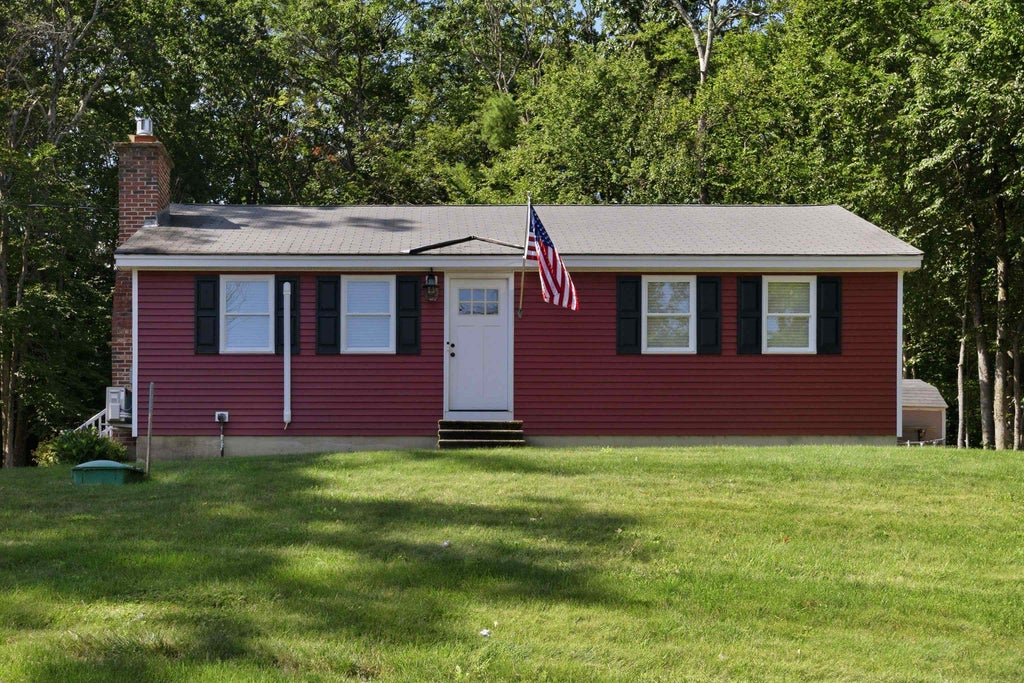 Photo of 401 Allard Farm Circuit Road, Conway, NH 03860 (MLS # 5106646)