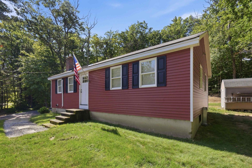 Photo of 401 Allard Farm Circuit Road, Conway, NH 03860 (MLS # 5106646)
