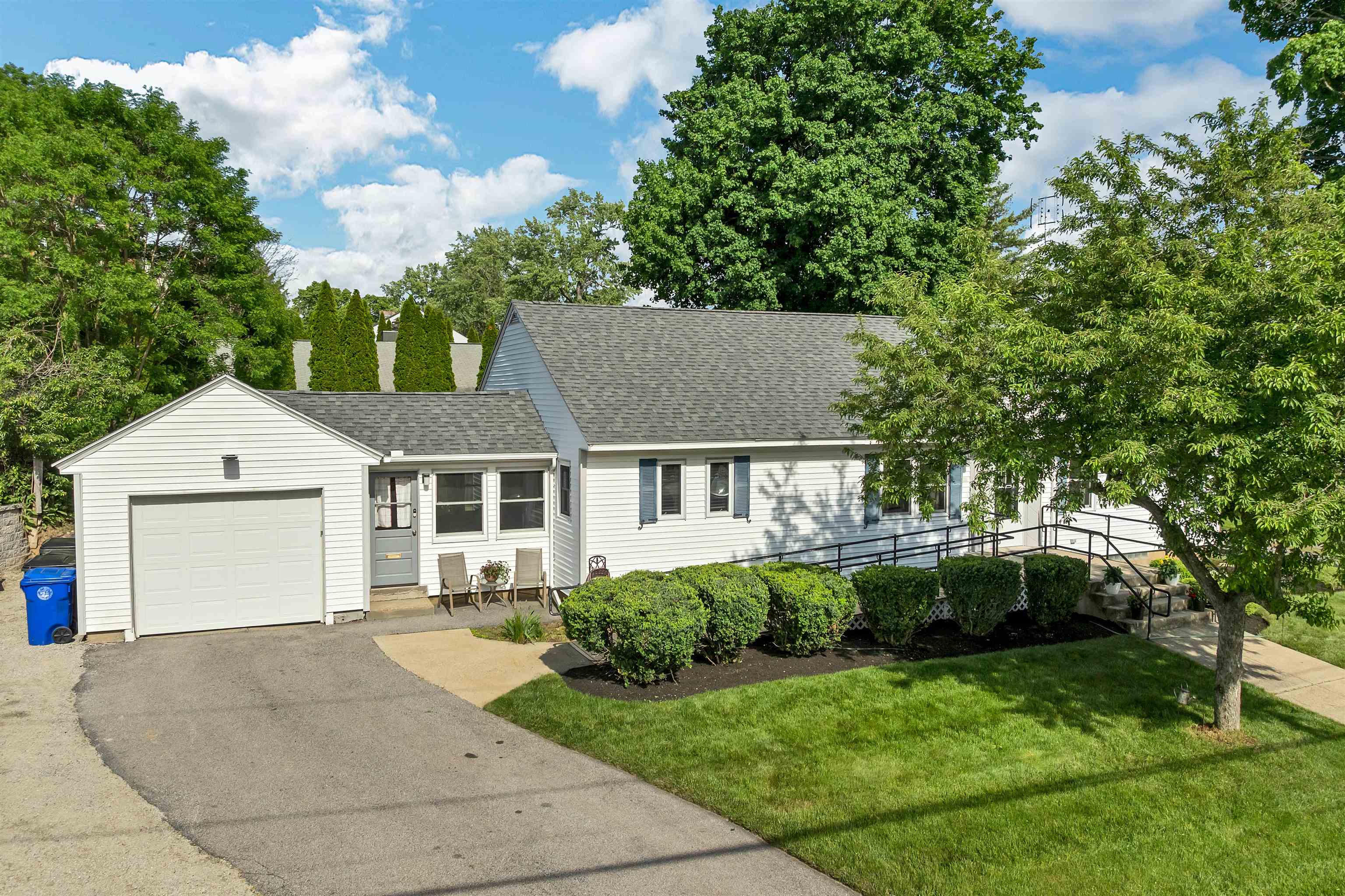 2263 Elm Street