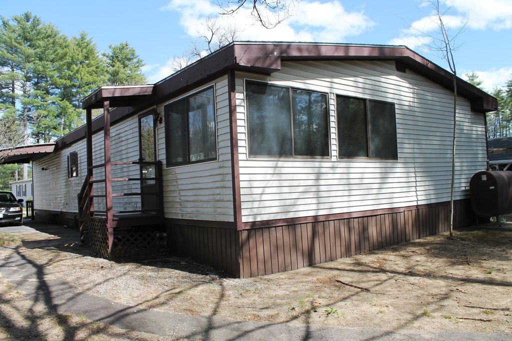 Photo of Goffstown, NH 03045 (MLS # 5087647)