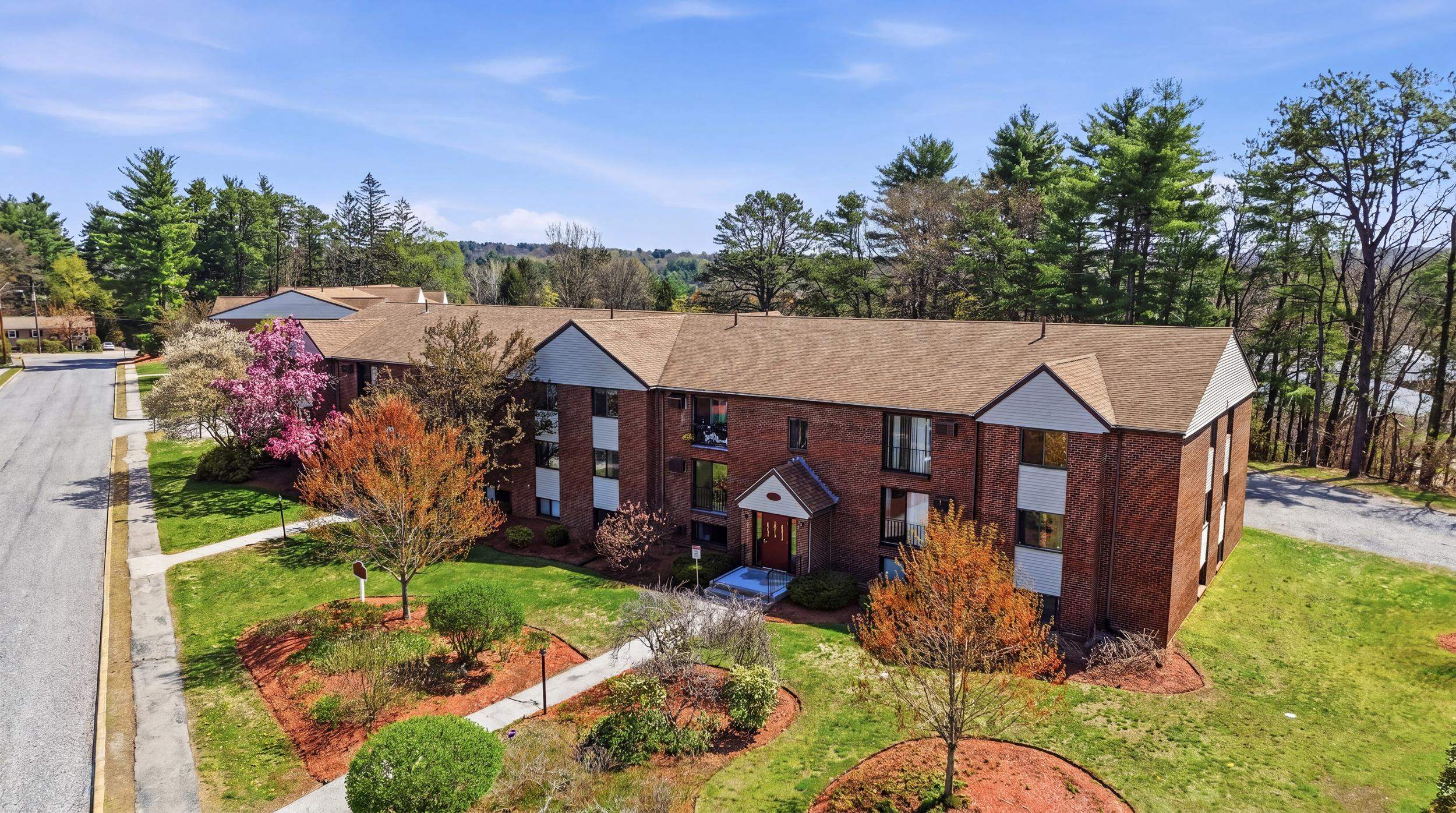 36 English Village Road 102