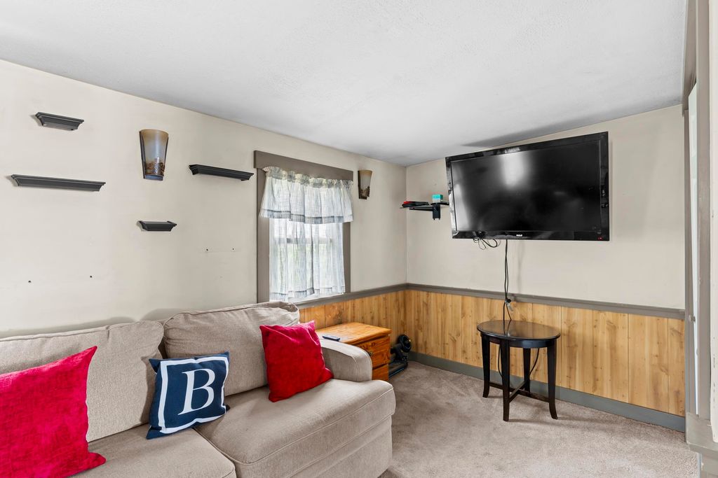 Photo of 53 Hilton Avenue, Exeter, NH 03833 (MLS # 5089627)