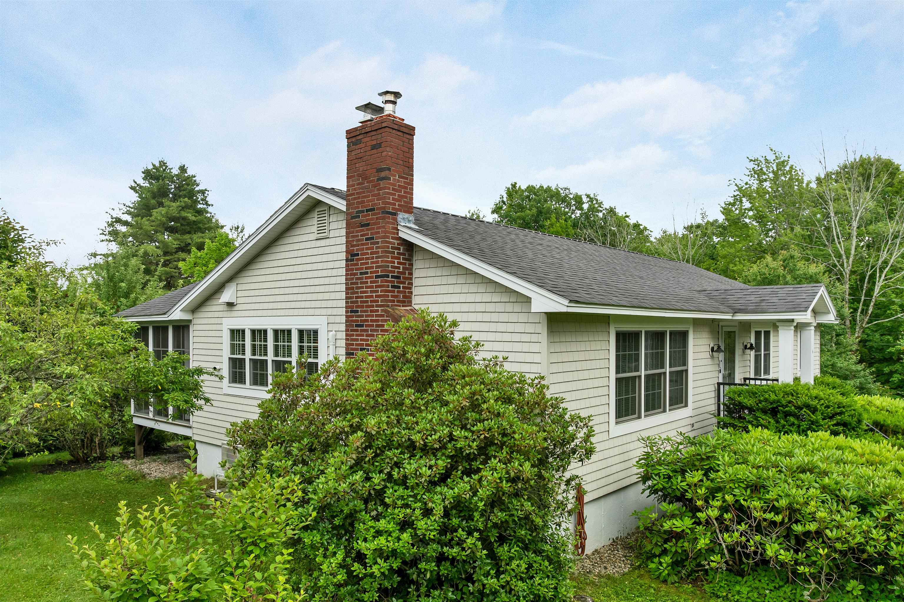 6 Bassett Road