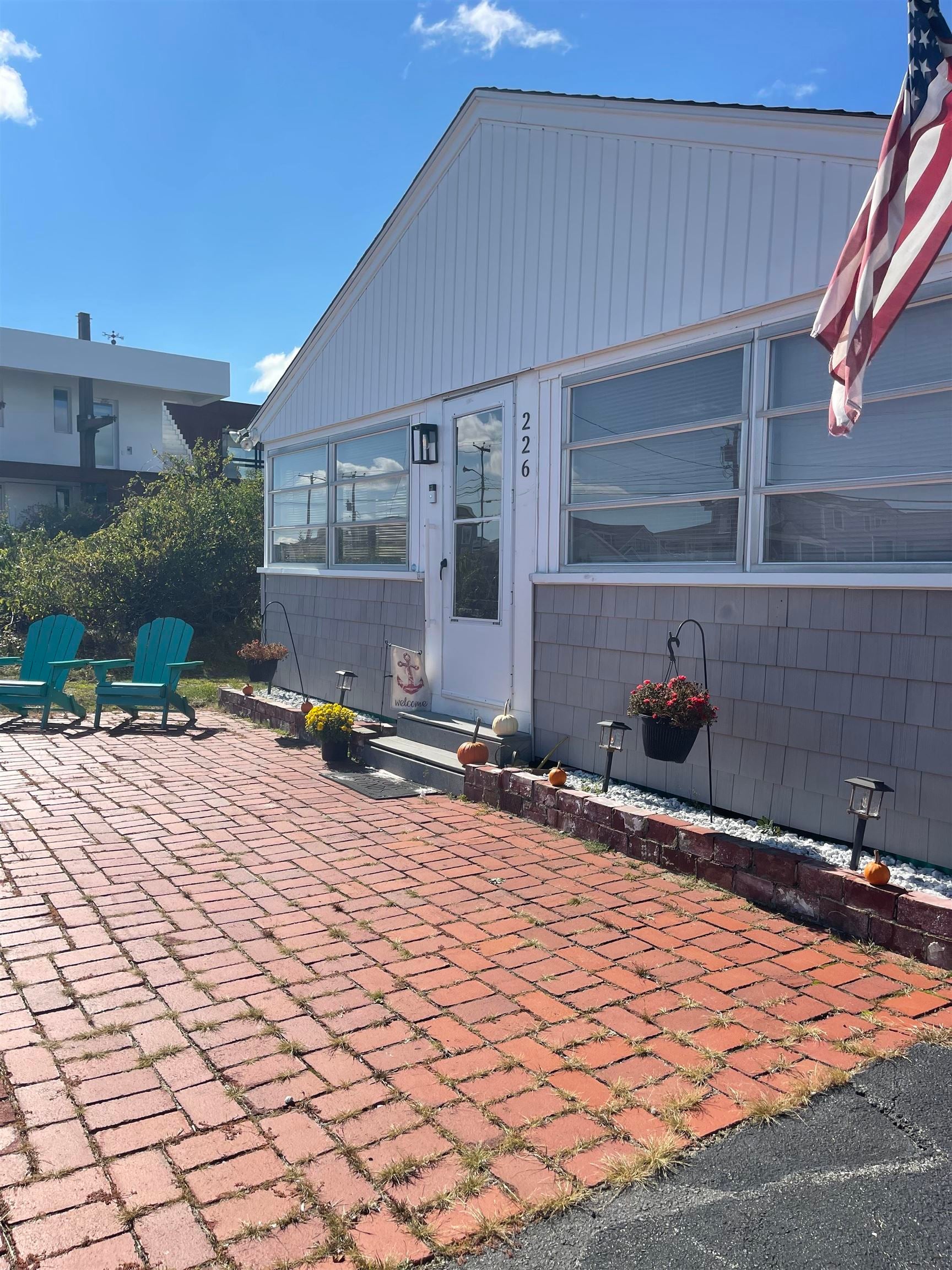 226 Ocean Boulevard