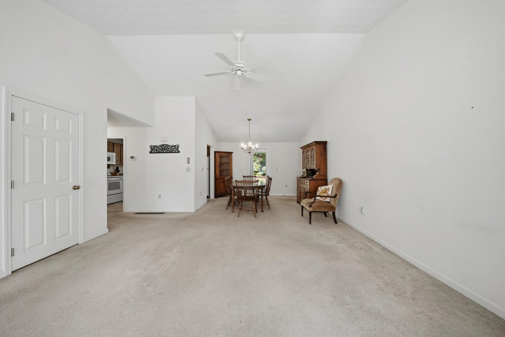 Photo of 3 Sterling Way, Hudson, NH 03051 (MLS # 5114154)