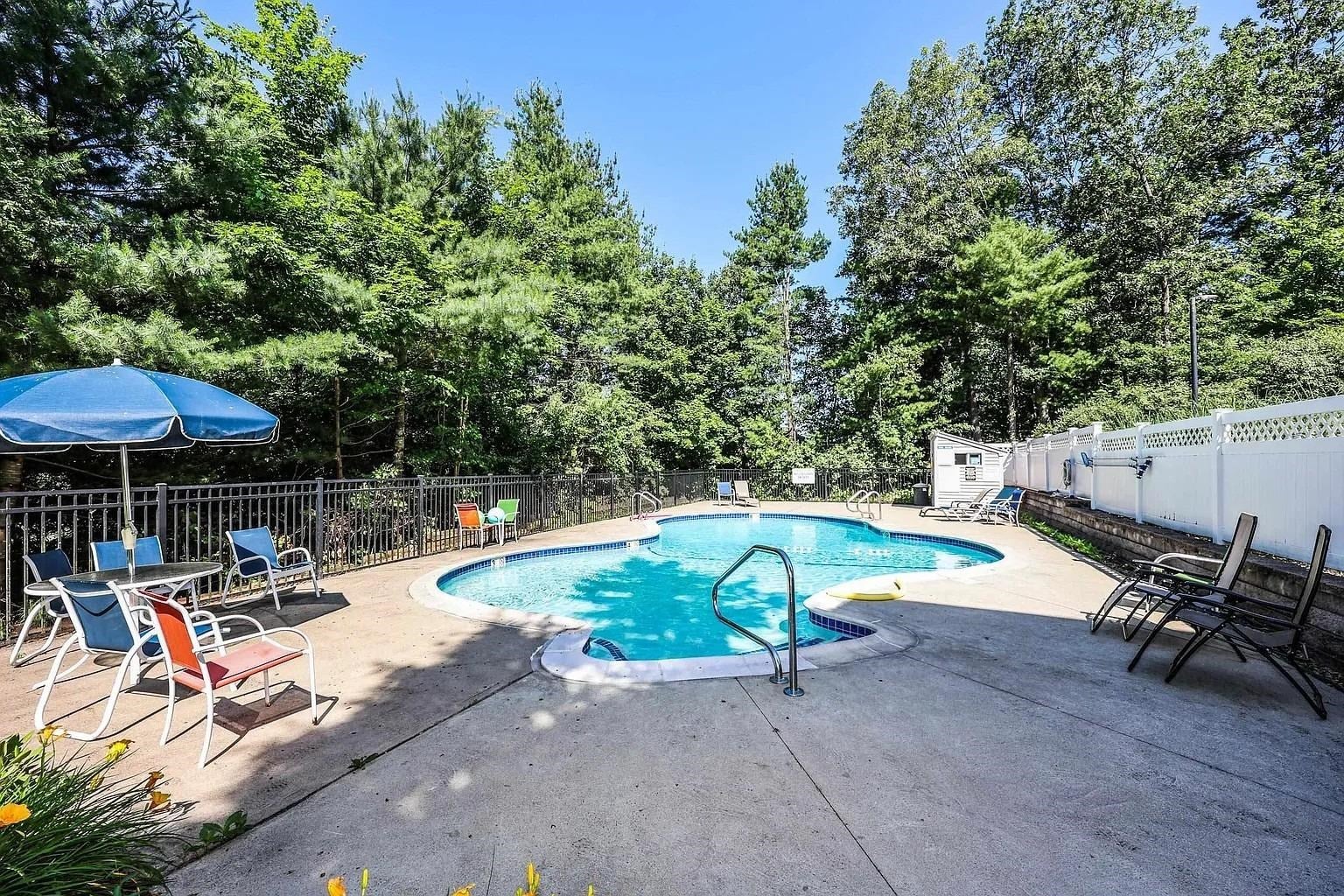 307B Amherst Street 127