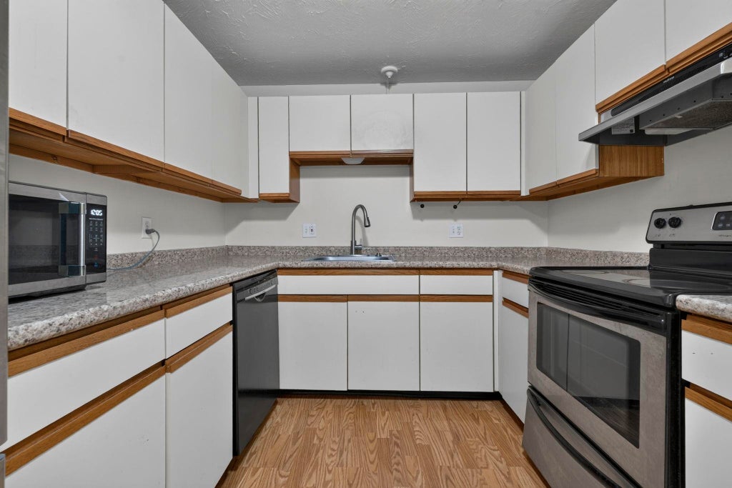 Photo of 307 Amherst Street #127, Nashua, NH 03063 (MLS # 5109039)