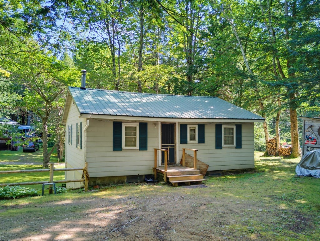 Photo of 41 Stoddard Beach Road, Stoddard, NH 03464 (MLS # 5113795)