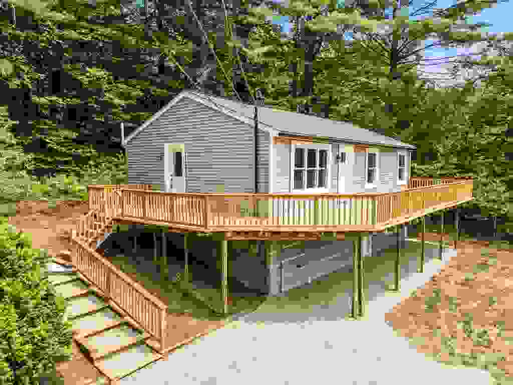 Photo of 17 Fairway Drive, New Hampton, NH 03256 (MLS # 5101159)