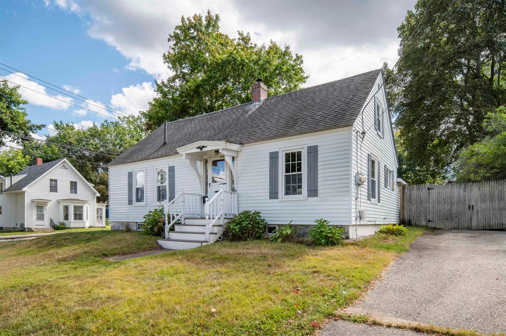 Photo of 10 Sylvain Street, Rochester, NH 03867 (MLS # 5109863)