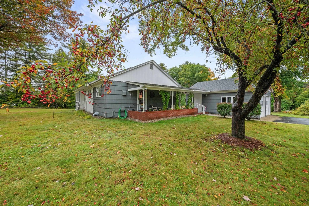 Photo of 515 Intervale Crossroad, Conway, NH 03860 (MLS # 5111979)