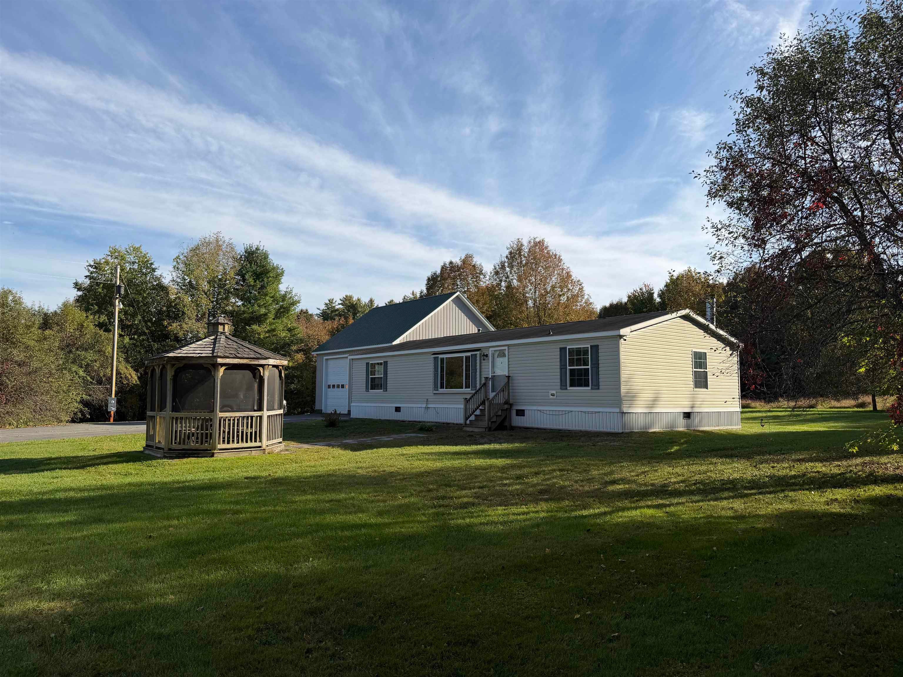 99 River Road