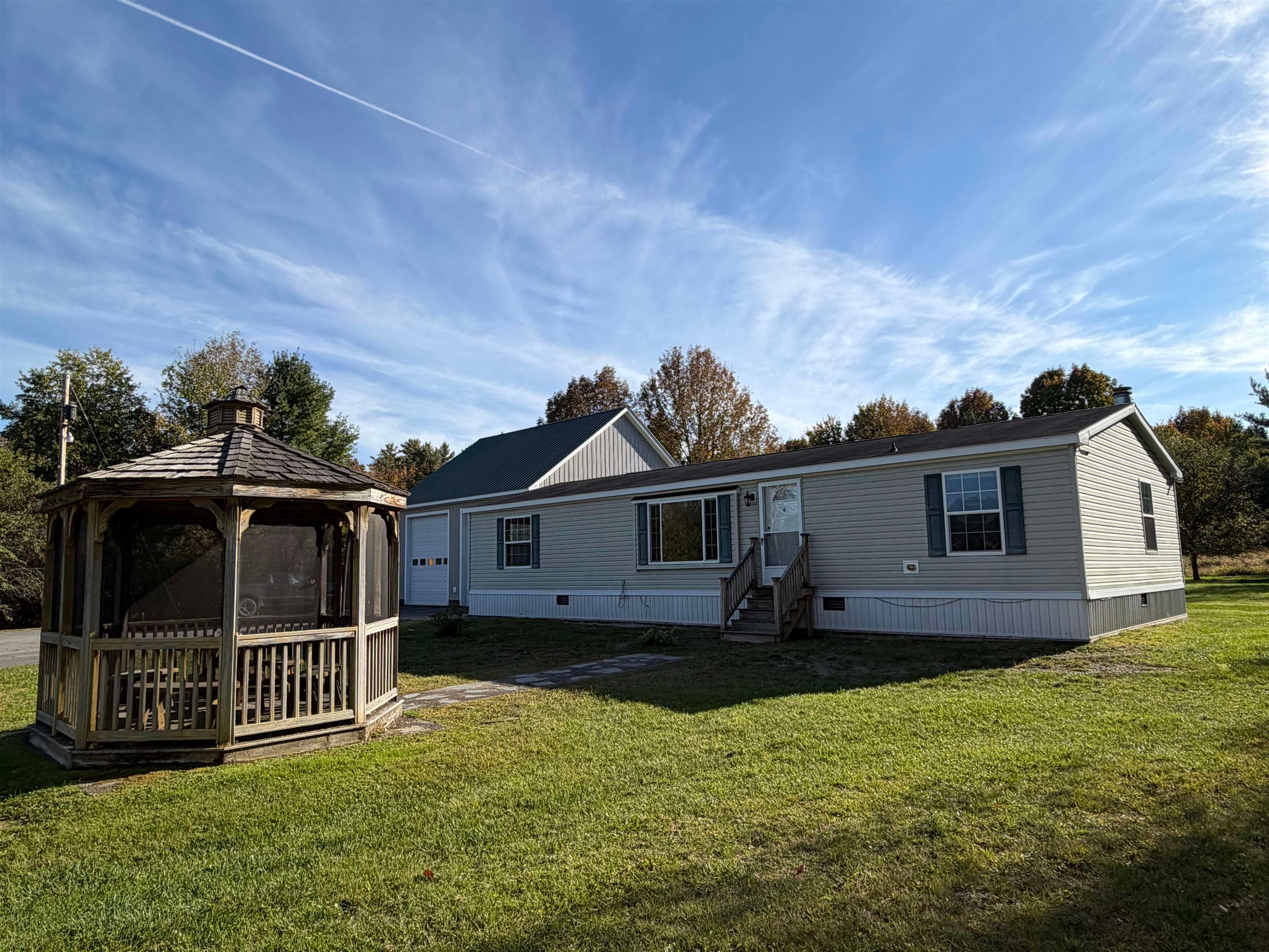 99 River Road