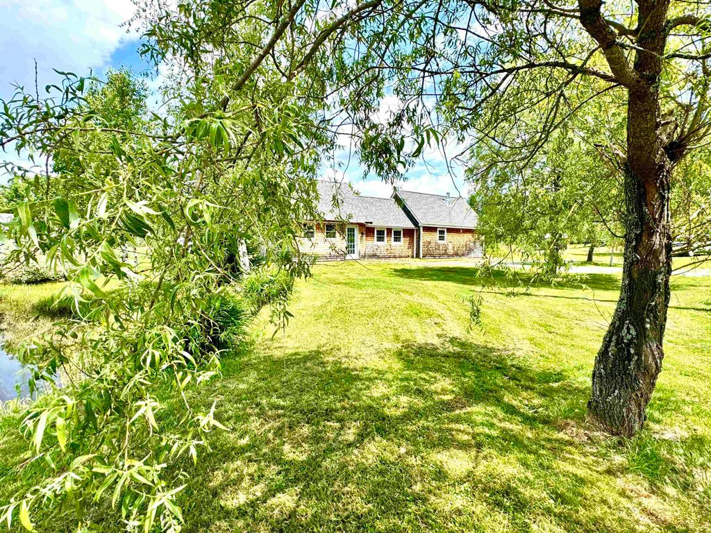 Photo of 6880 Old Barn Road, Clarksville, NH 03592 (MLS # 5099308)