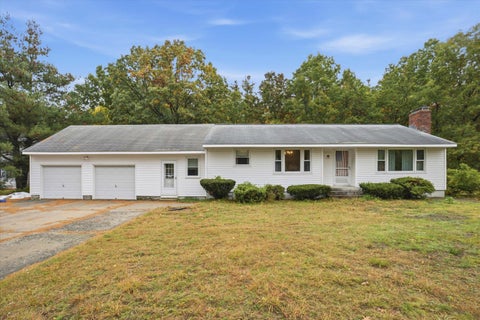 Photo of 6 Gendron Street, Nashua, NH 03062 (MLS # 5114920)