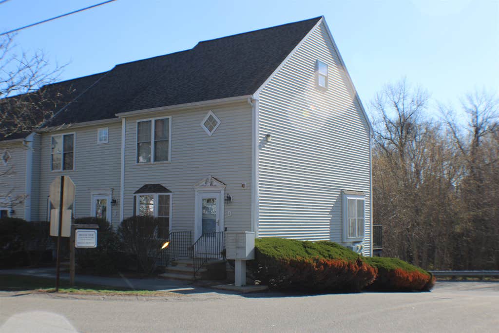 Photo of 15 Elm Street #6, Derry, NH 03038 (MLS # 5090064)