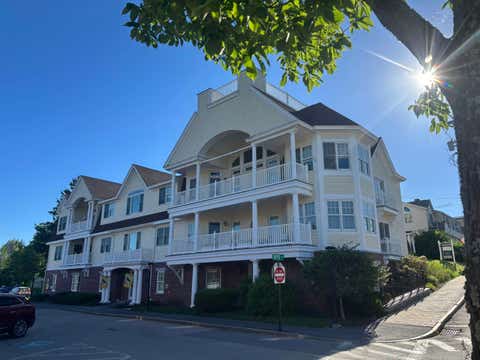 Photo of 612 Central Avenue #2, Wolfeboro, NH 03894 (MLS # 5101400)