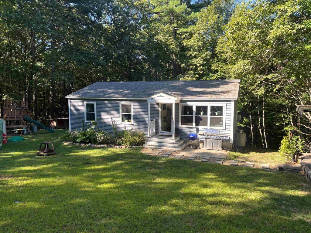 Photo of 11 Ham Road, Raymond, NH 03077 (MLS # 5107354)