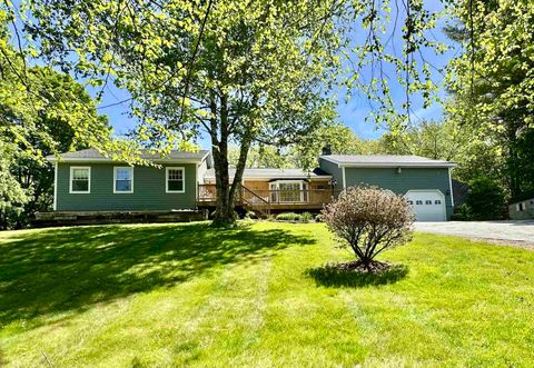 Photo of 201 Gunn Road, Keene, NH 03431 (MLS # 5091450)
