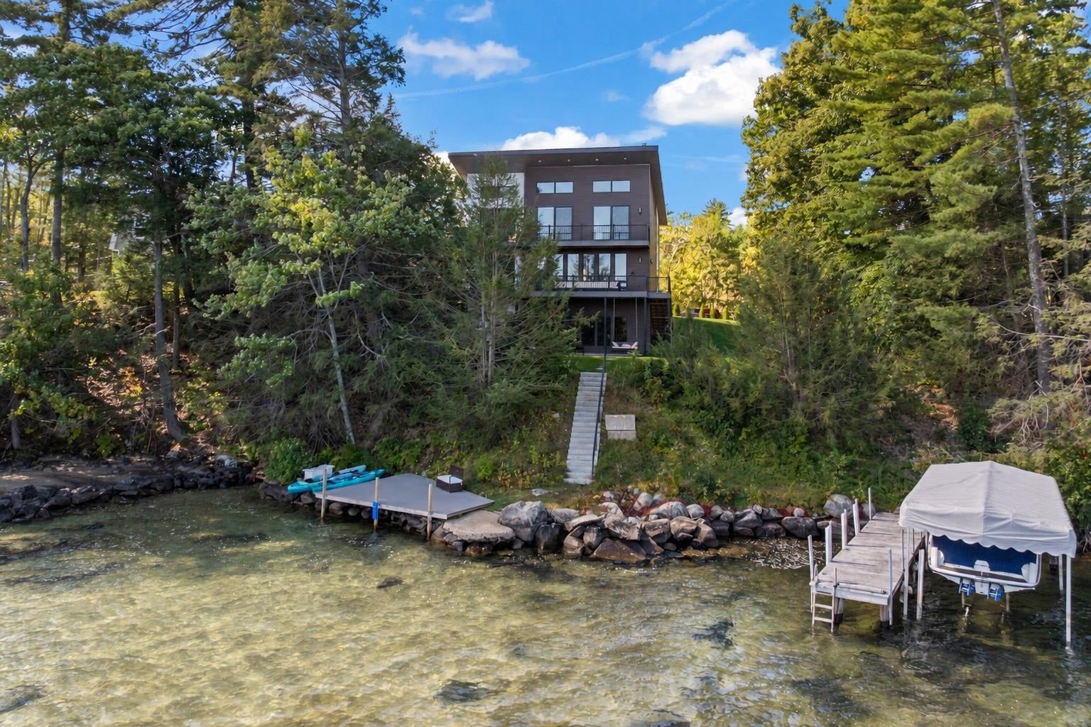 7 Loon Cove Road
