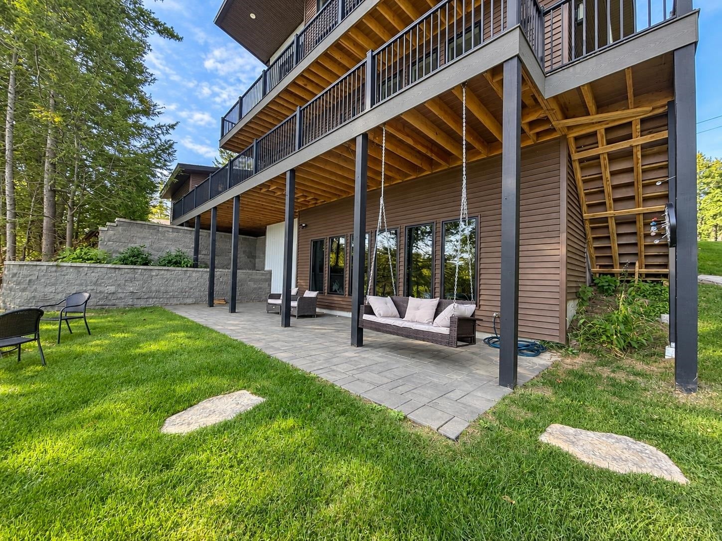 7 Loon Cove Road