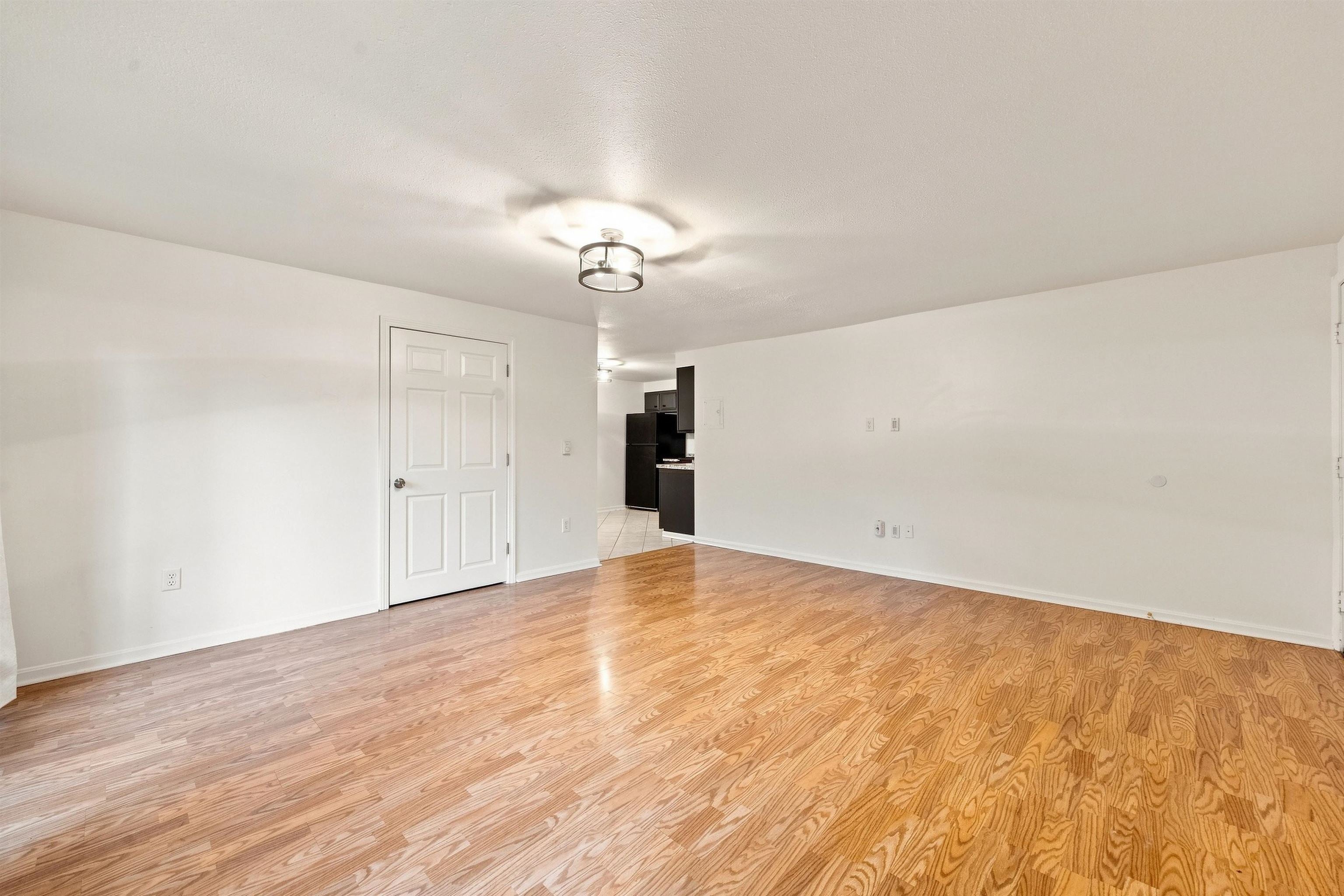 56 Robert Court C