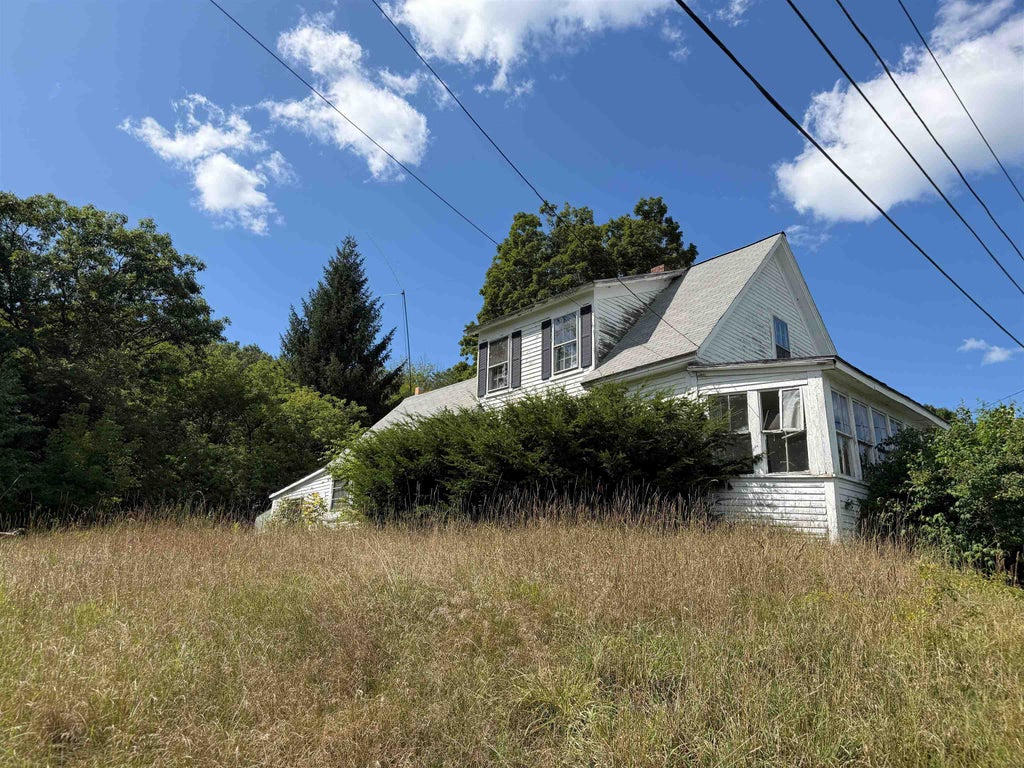 Photo of 8 Dartmouth Avenue, Lebanon, NH 03766 (MLS # 5107233)