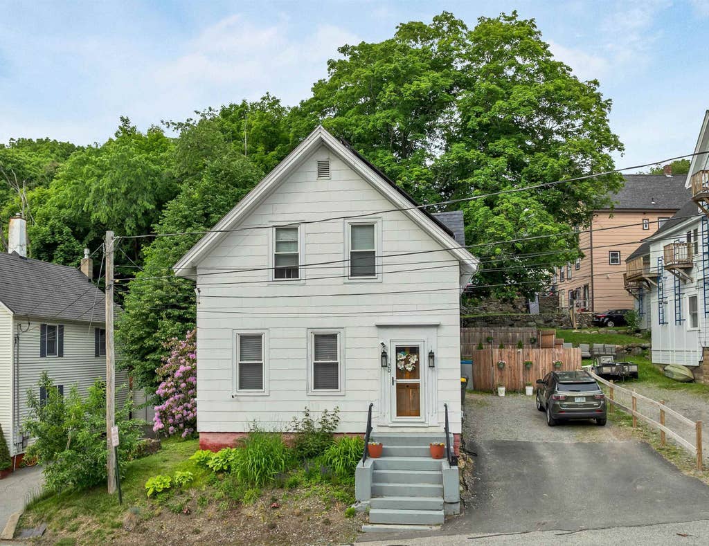 Photo of 20 Baldwin Street, Laconia, NH 03246 (MLS # 5093699)