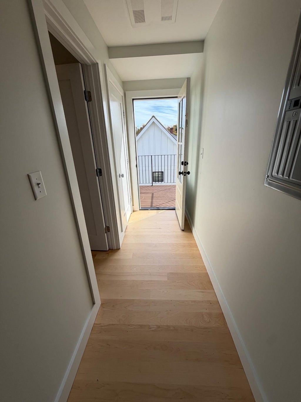 Photo of 427 Lafayette Road #3, Hampton, NH 03842 (MLS # 5112932)