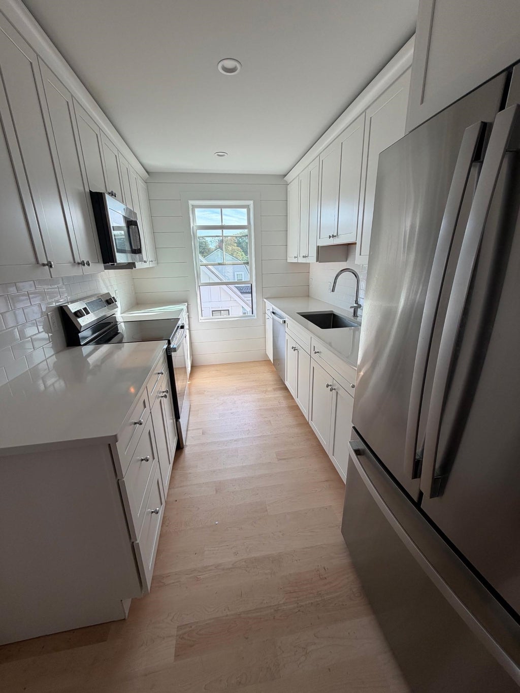 Photo of 427 Lafayette Road #3, Hampton, NH 03842 (MLS # 5112932)