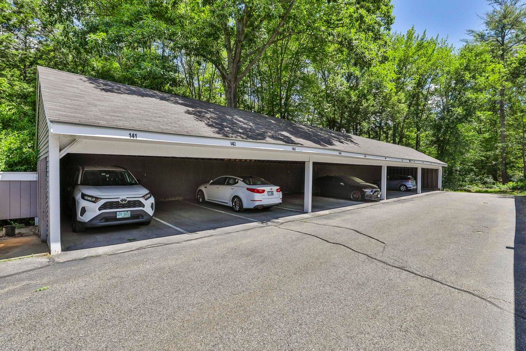 Photo of 9 Northbrook Drive #904, Manchester, NH 03102 (MLS # 5096098)