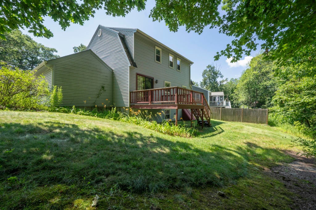 Photo of 127 Renard Street, Manchester, NH 03109 (MLS # 5102050)